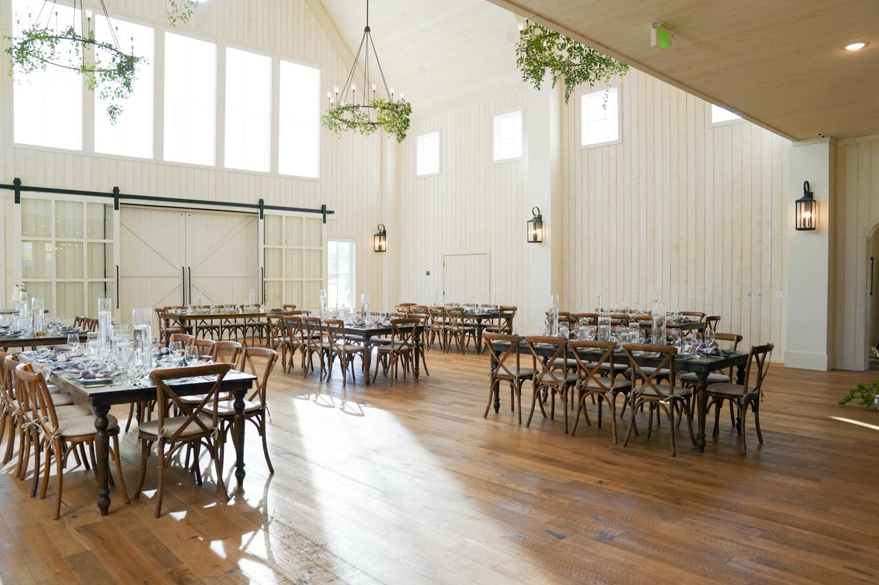 River Bottoms Ranch light and airy wedding venue interior.