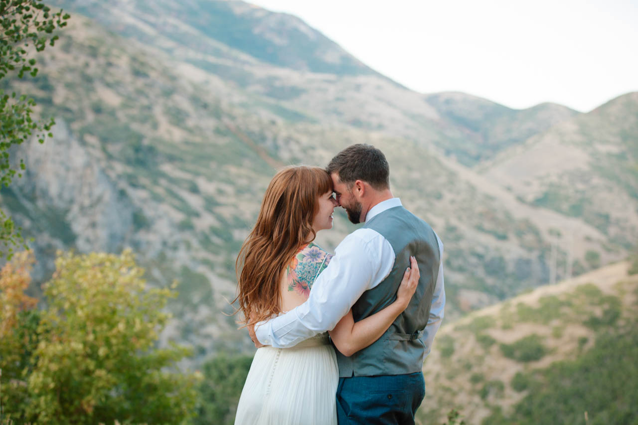 Newlywed Couple at Louland Falls.