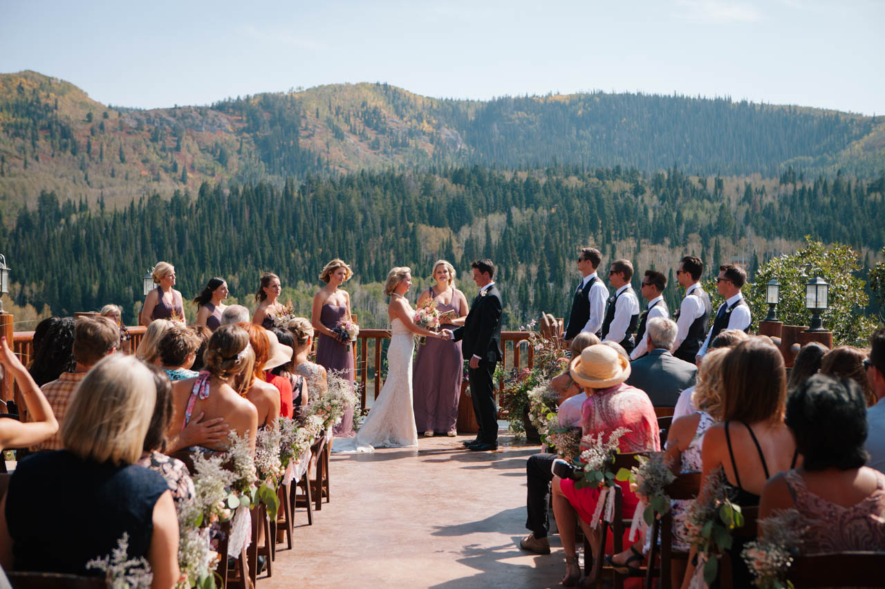Outdoor wedding ceremony at Timber Moose Lodge.